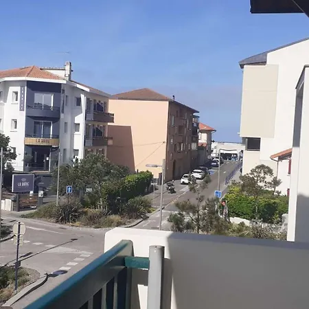 Grand T2 Avec Terrasse Et Parking – à Deux Pas De L'océan à * Capbreton